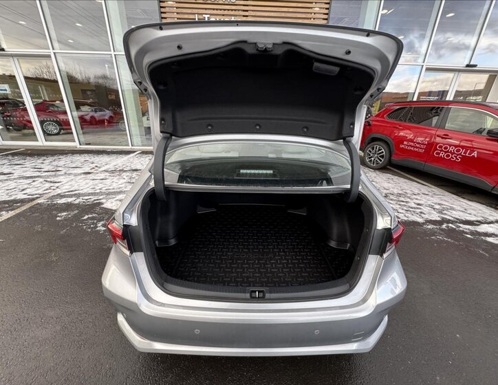 Toyota Corolla Sedan 1,8 l 72 kw