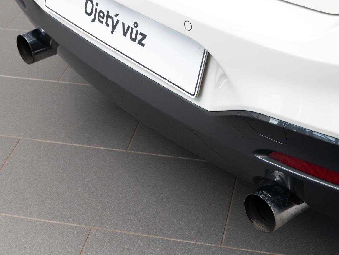 BMW Řada 1 Hatchback 3,0 l 250 kw