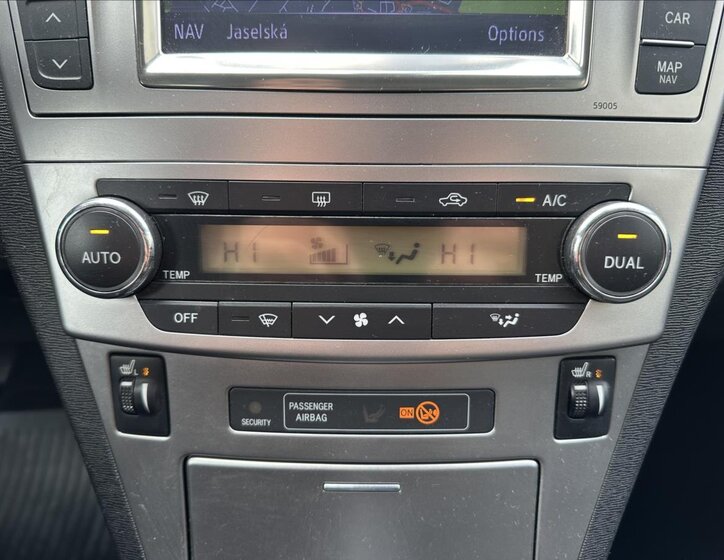 Toyota Avensis Kombi 1,8 l 109 kw