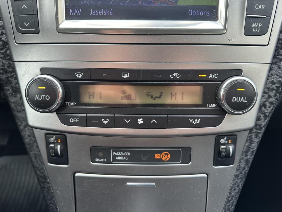 Toyota Avensis Kombi 1,8 l 109 kw