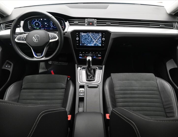 Volkswagen Passat Sedan / Limuzína 1,4 l 115 kw