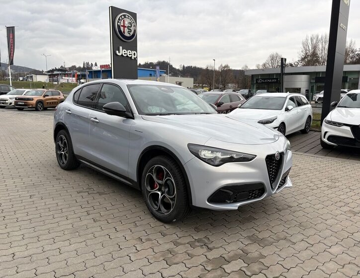 Alfa Romeo Stelvio 1