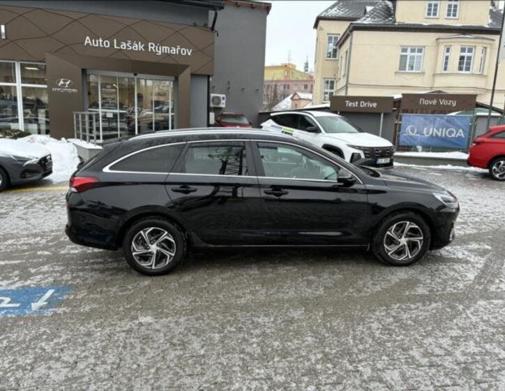 Hyundai i30 Kombi 998,0 88 kw