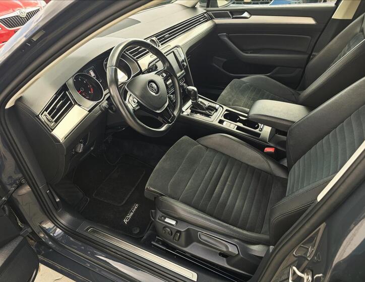 Volkswagen Passat 10