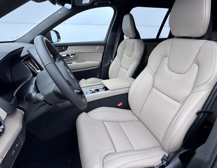 Volvo XC90 SUV 2,0 l 184 kw