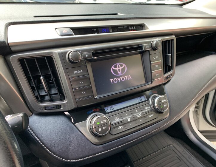 Toyota RAV4 11