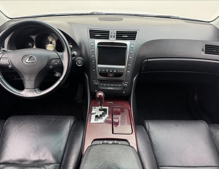 Lexus GS 300 Sedan / Limuzína 3,0 l 183 kw