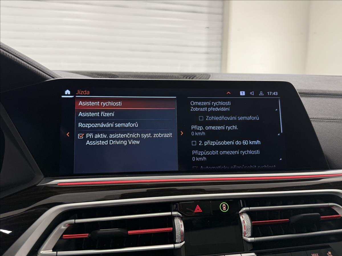 BMW X7 Kombi 3,0 l 250 kw