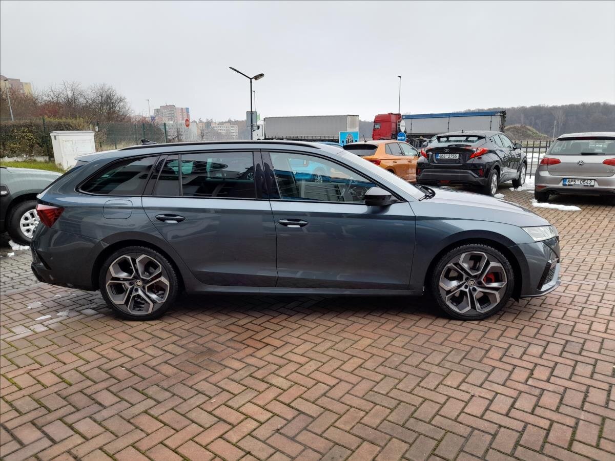 Škoda Octavia Kombi 2,0 l 180 kw