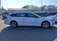 Opel Insignia Kombi 2,0 l 128 kw
