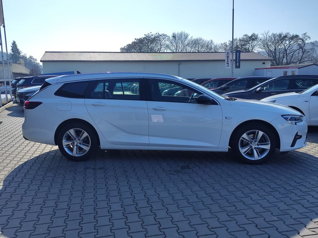 Opel Insignia Kombi 2,0 l 128 kw