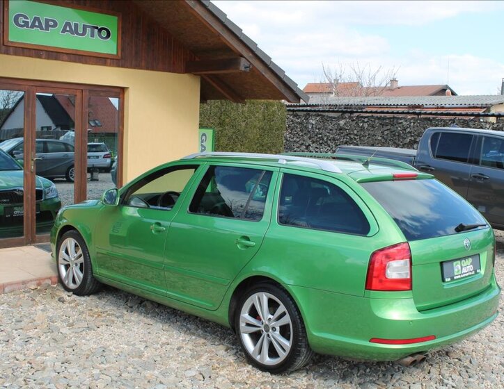 Škoda Octavia Kombi 2,0 l 147 kw