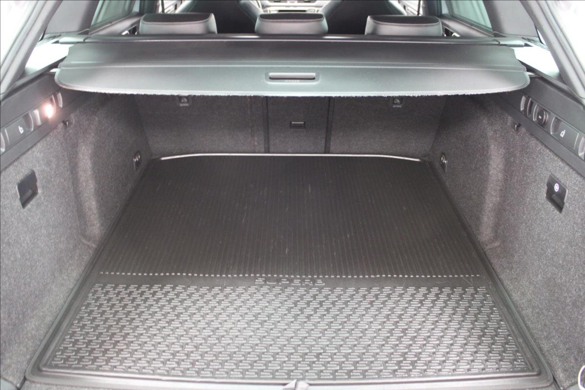 Škoda Superb Kombi 2,0 l 110 kw