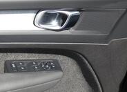 Volvo XC40 9