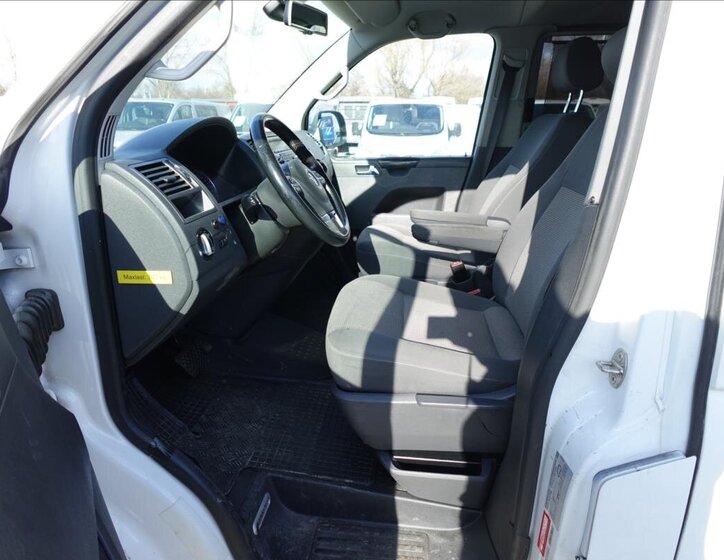 Volkswagen Caravelle Ostatní 2,0 l 132 kw