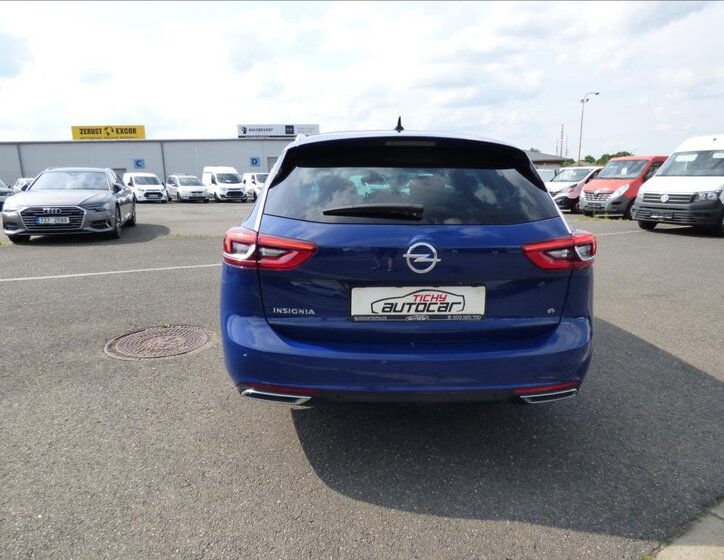 Opel Insignia Kombi 2,0 l 154 kw