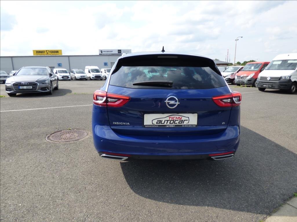 Opel Insignia Kombi 2,0 l 154 kw
