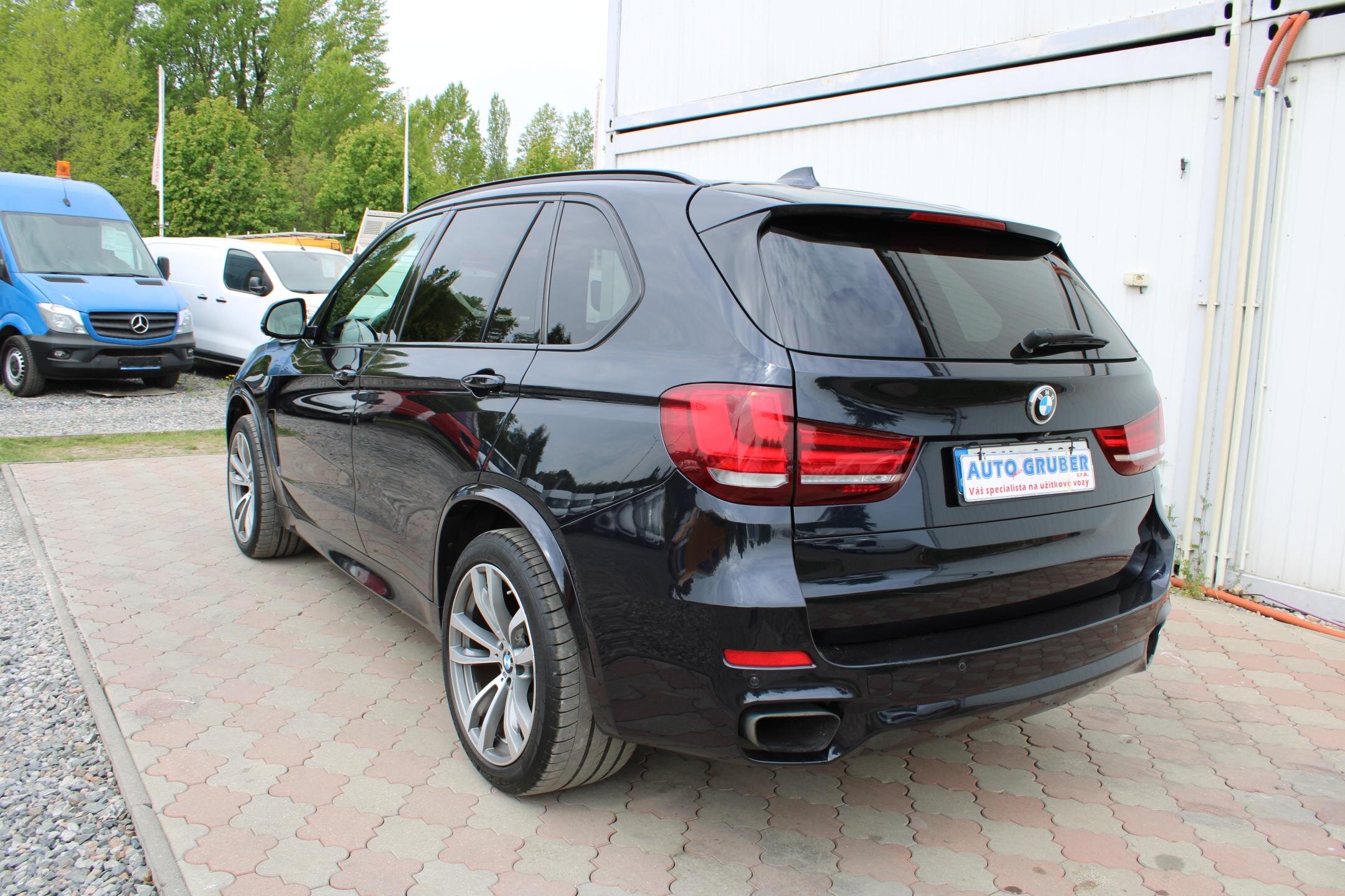 BMW X5 SUV / Terénní 3,0 l 225 kw