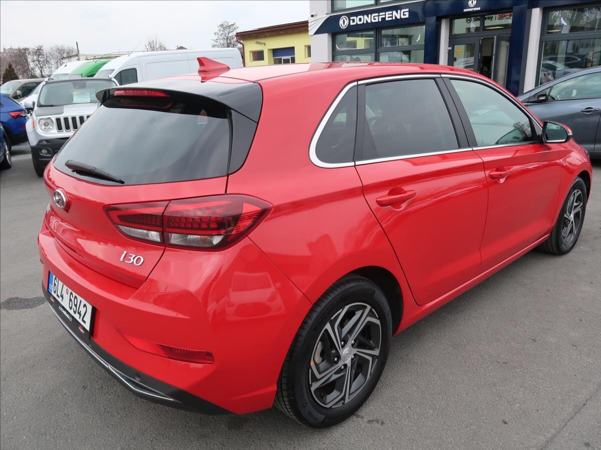 Hyundai i30 Hatchback 998,0 88 kw