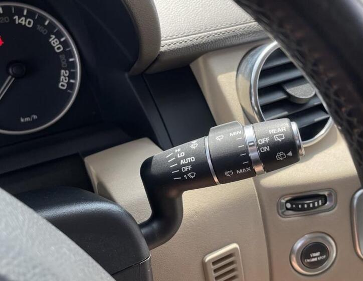 Land Rover Discovery 30