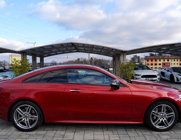 Mercedes-Benz Třídy E 7