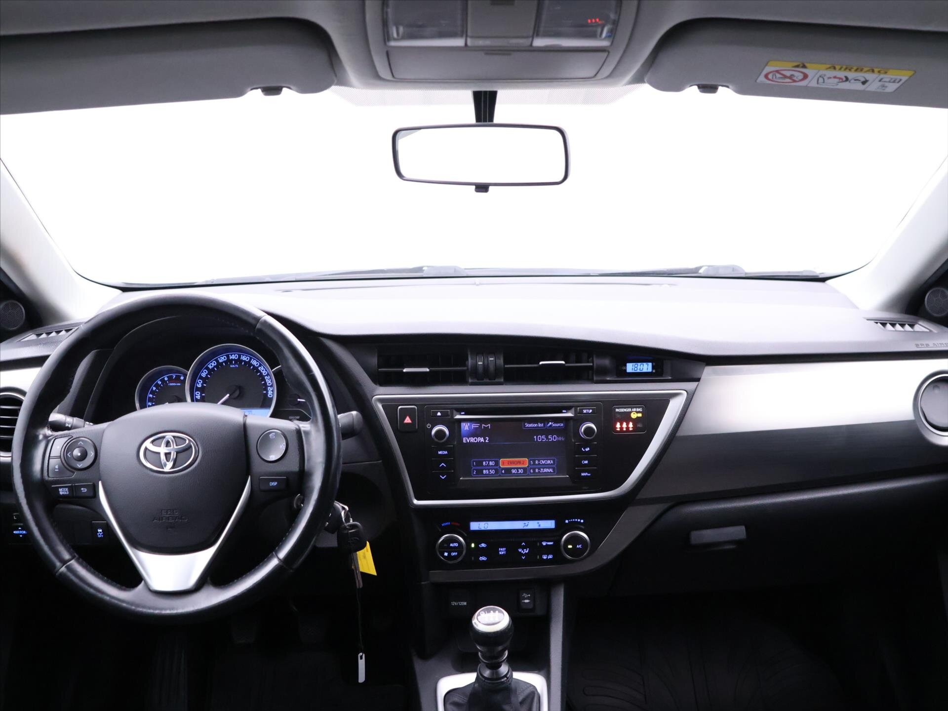 Toyota Auris Hatchback 1,3 l 73 kw