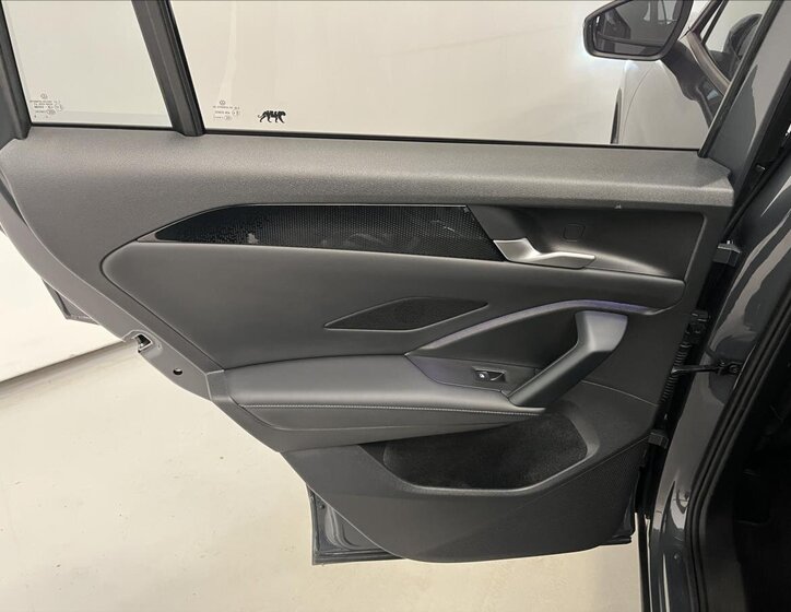 Volkswagen Tiguan SUV 1,5 l 96 kw