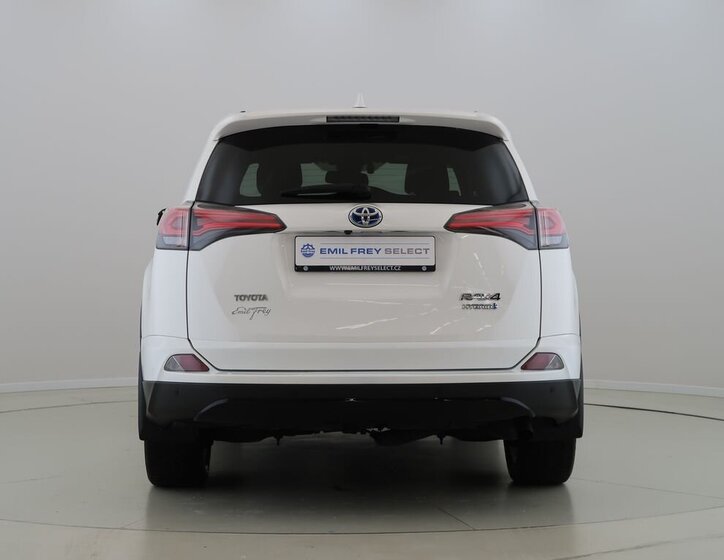 Toyota RAV4 SUV / Terénní 2,5 l 114 kw