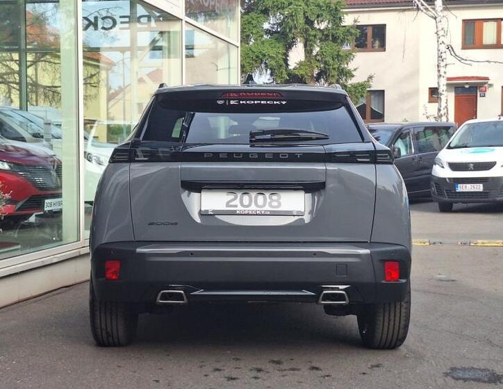 Peugeot 2008 5