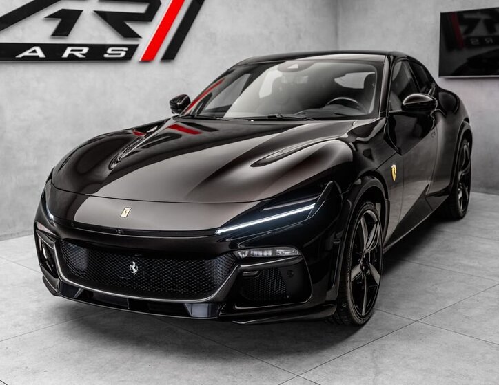 Ferrari Ostatní SUV / Terénní 6,5 l 529 kw