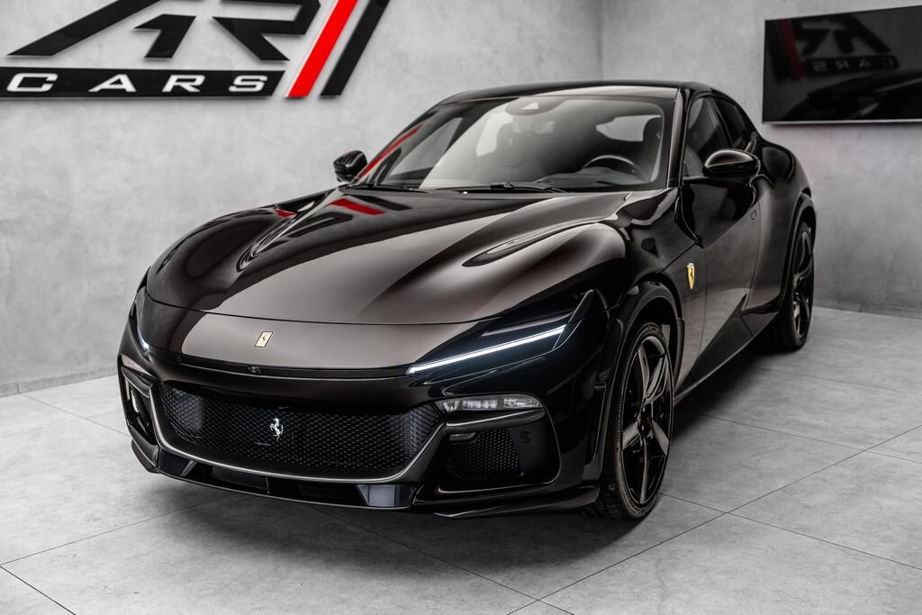 Ferrari Ostatní SUV / Terénní 6,5 l 529 kw