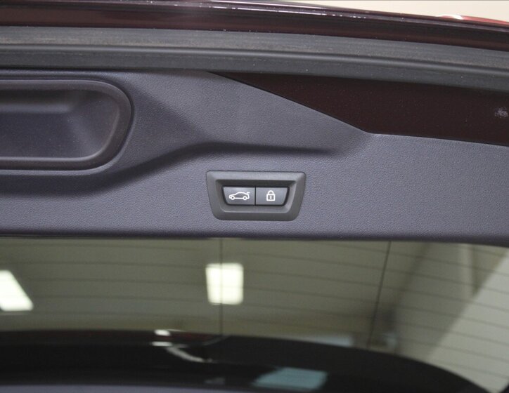 BMW X7 SUV / Terénní 3,0 l 250 kw