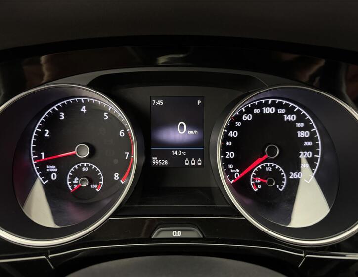 Volkswagen Touran 12