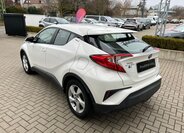 Toyota C-HR 4