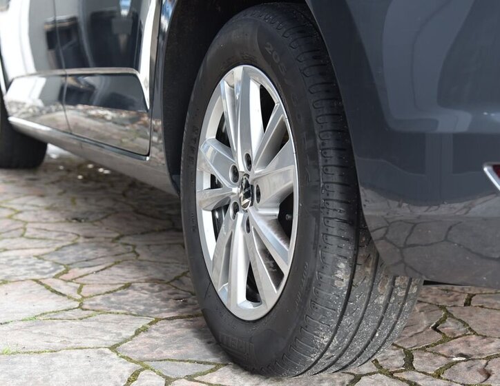 Volkswagen Touran MPV 2,0 l 90 kw