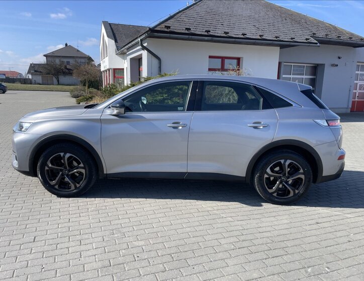 DS Automobiles DS7 Crossback Kombi 2,0 l 130 kw