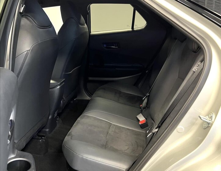 Toyota C-HR Hatchback 2,0 l 112 kw