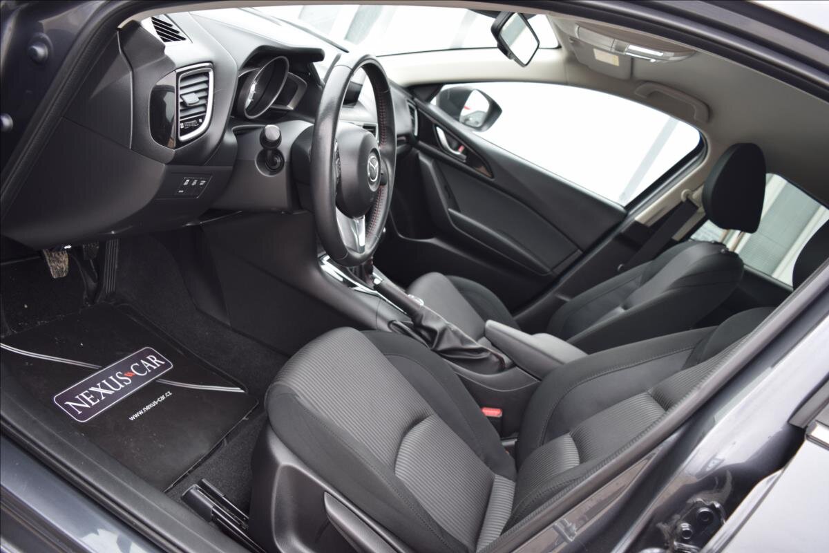 Mazda 3 Sedan / Limuzína 1,5 l 74 kw