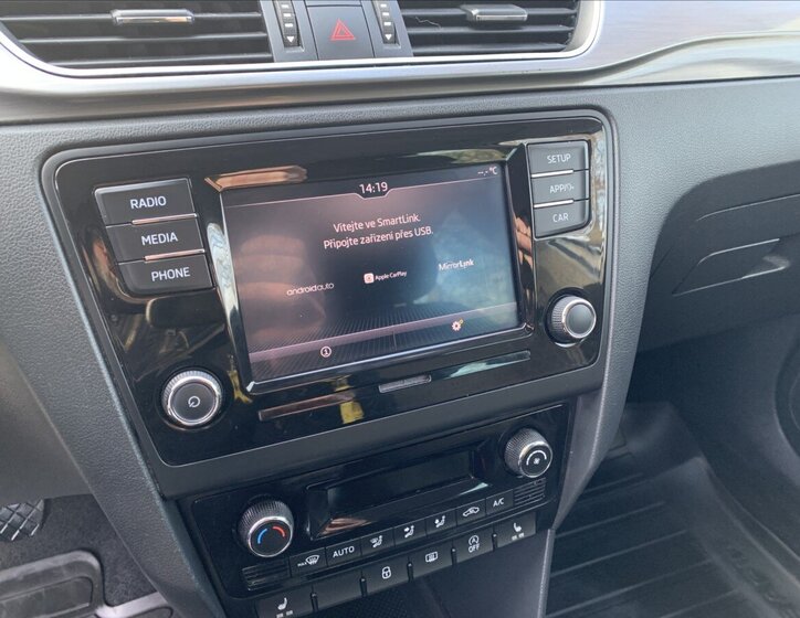 Škoda Rapid Hatchback 999,0 81 kw