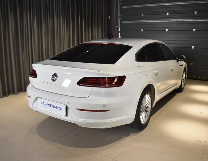 Volkswagen Arteon Liftback 1,5 l 110 kw