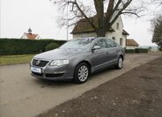 Volkswagen Passat 1