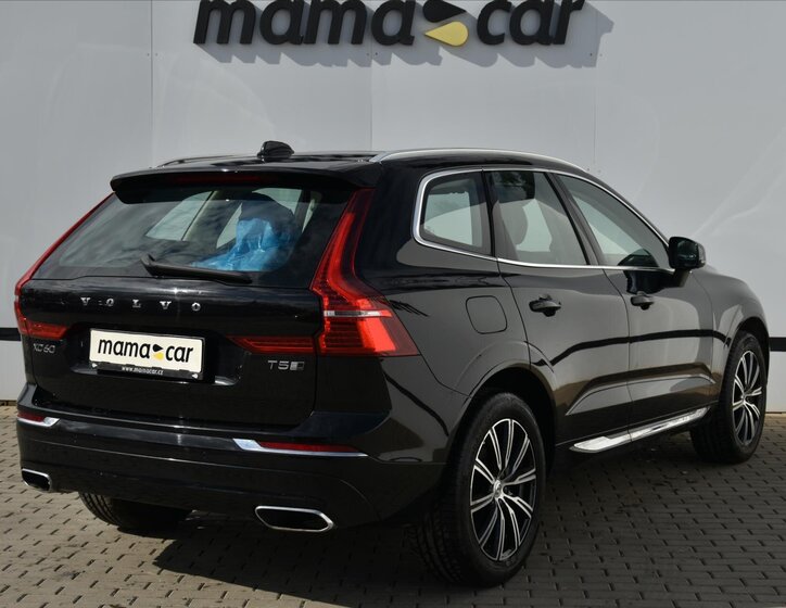 Volvo XC60 SUV / Terénní 2,0 l 184 kw