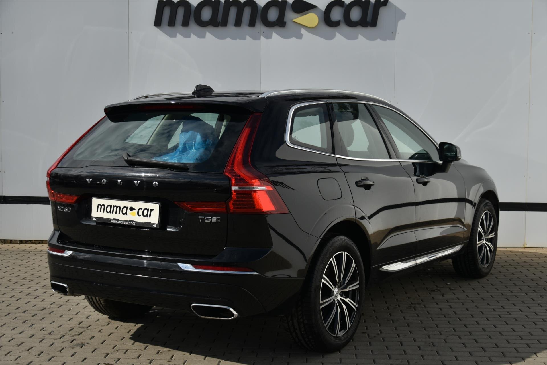 Volvo XC60 SUV / Terénní 2,0 l 184 kw