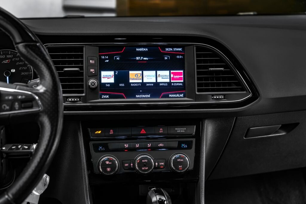 Seat Leon Kombi 2,0 l 221 kw