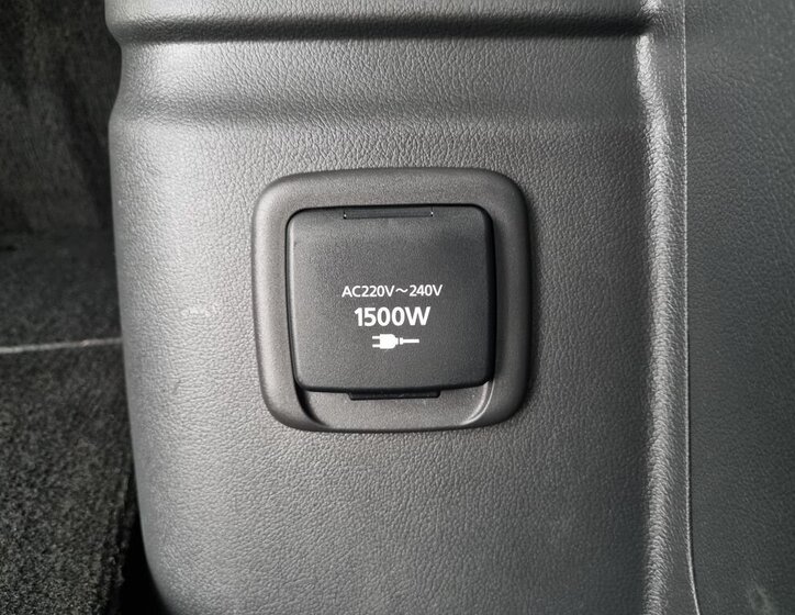 Mitsubishi Outlander SUV 2,4 l 165 kw