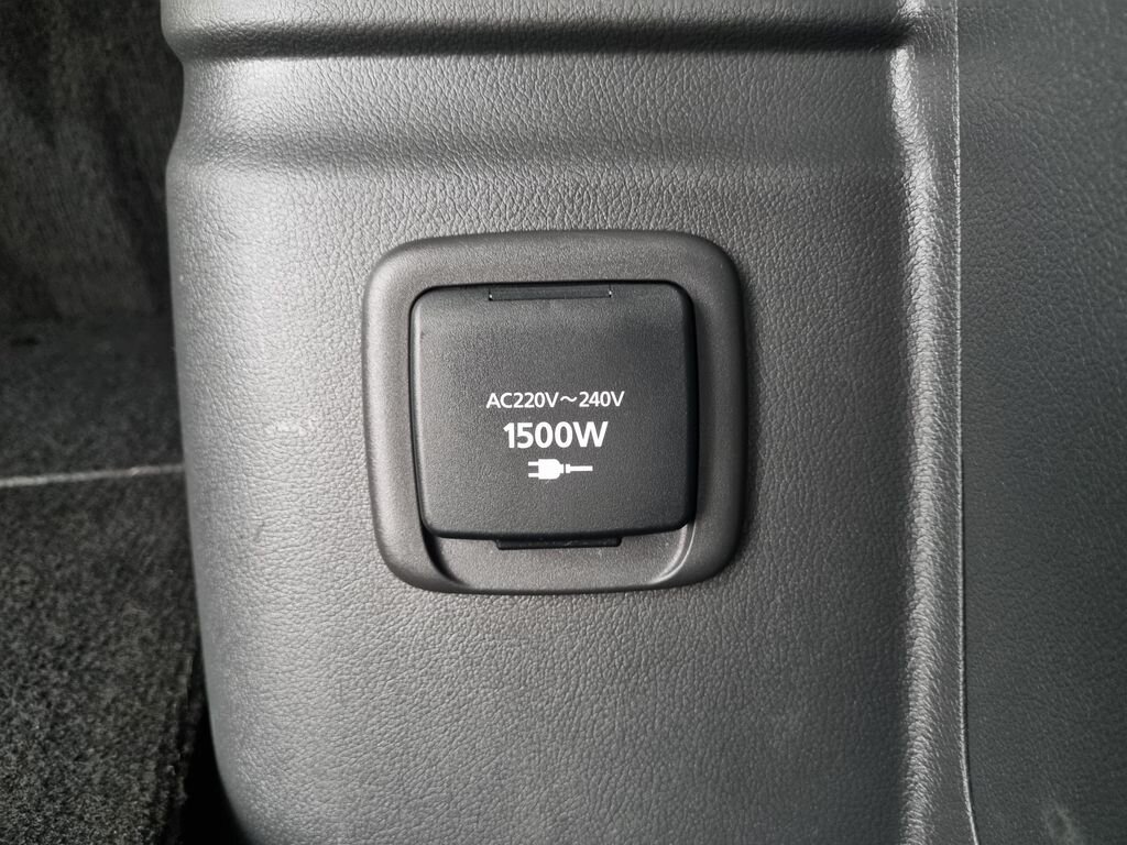 Mitsubishi Outlander SUV 2,4 l 165 kw