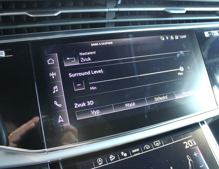 Audi Q8 SUV 3,0 l 210 kw