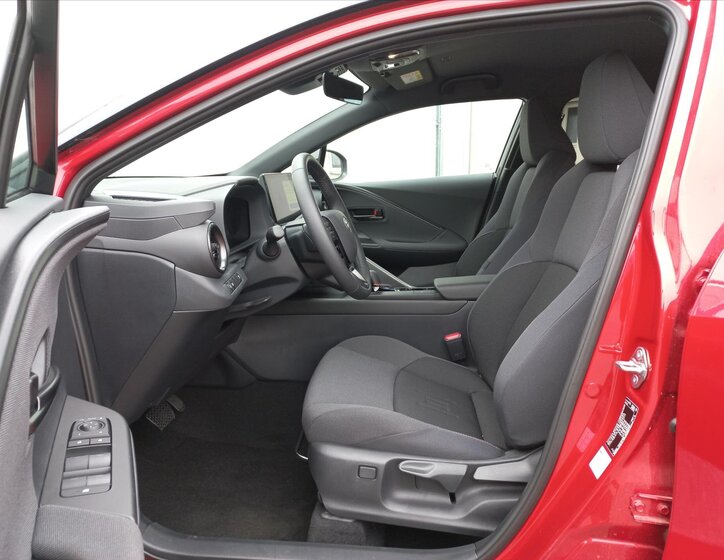 Toyota C-HR Hatchback 2,0 l 112 kw