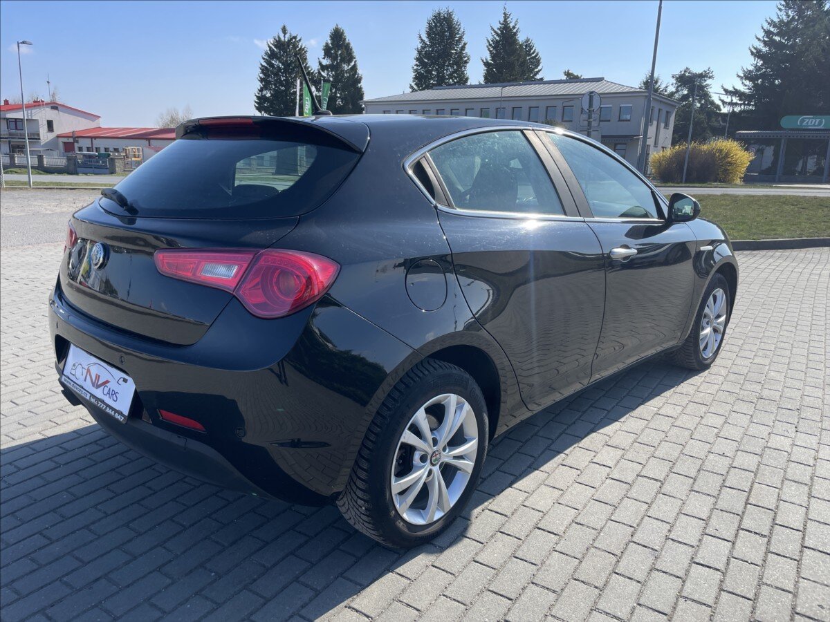 Alfa Romeo Giulietta Kombi 1,4 l 110 kw