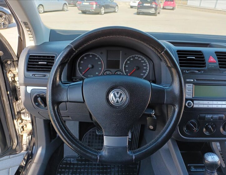 Volkswagen Golf Hatchback 1,4 l 59 kw